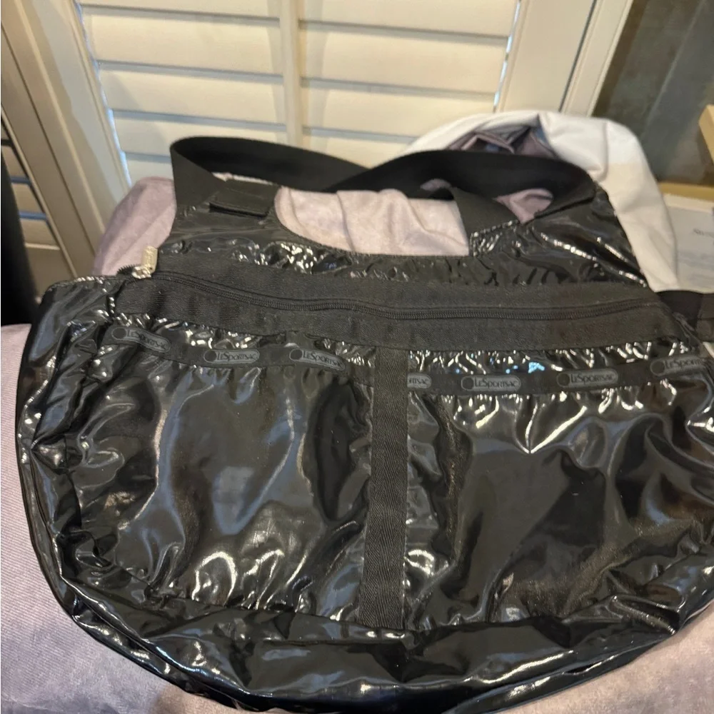 Lesportsac shoulder bag